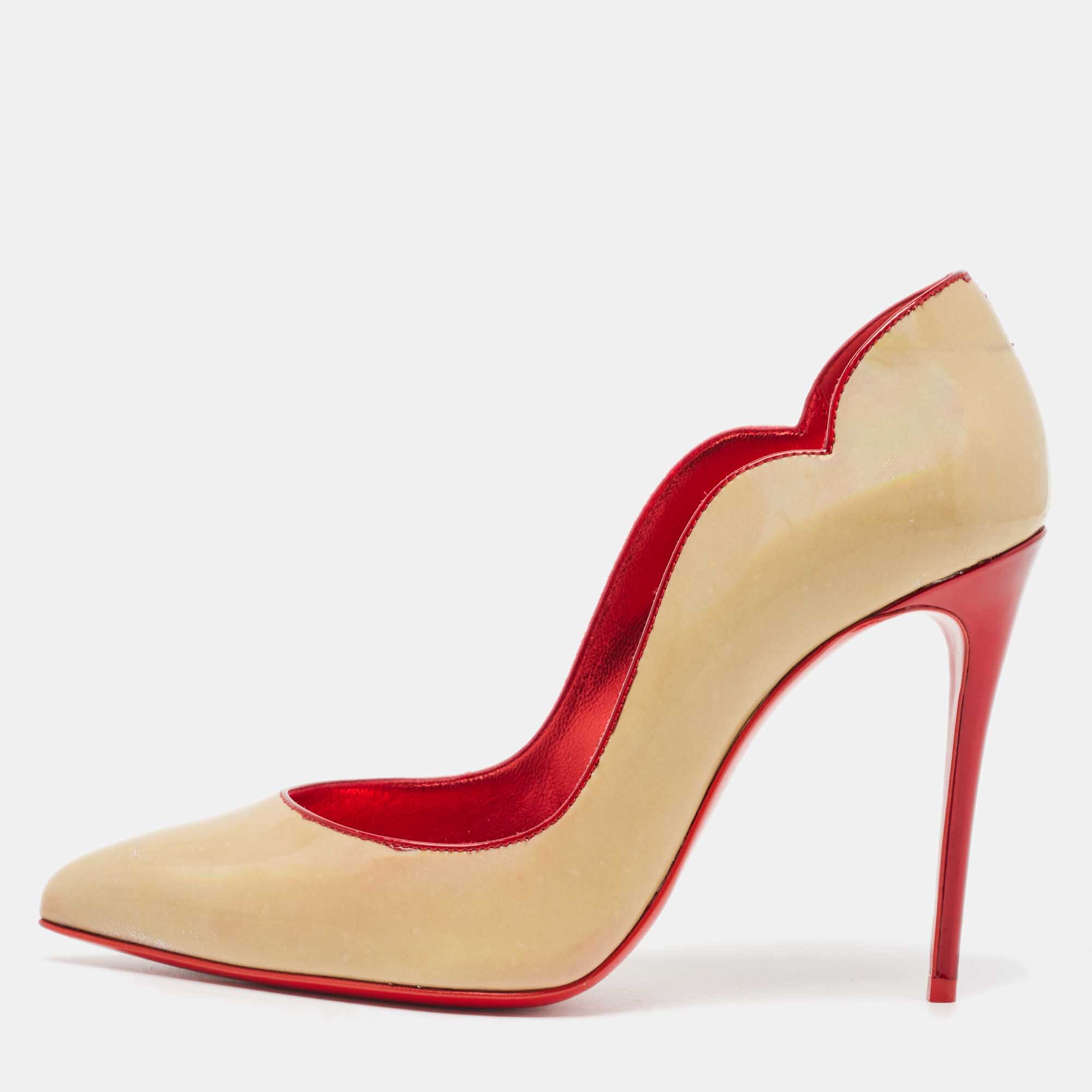 

Christian Louboutin Beige Patent Leather Hot Chick Pumps Size