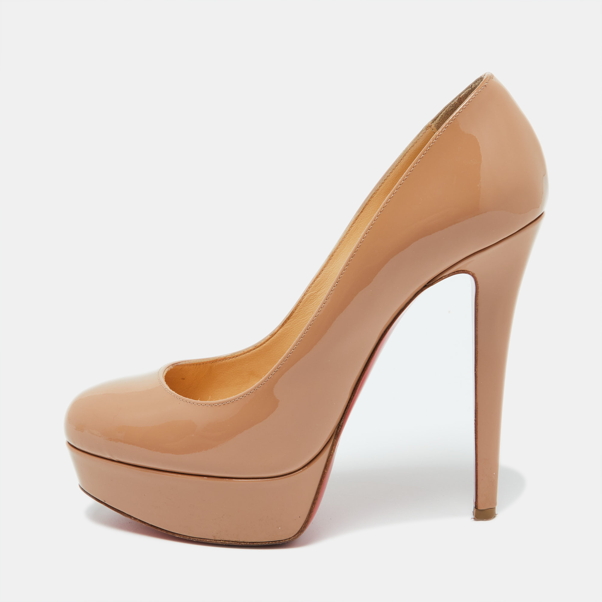 

Christian Louboutin Beige Patent Leather Bianca Pumps Size