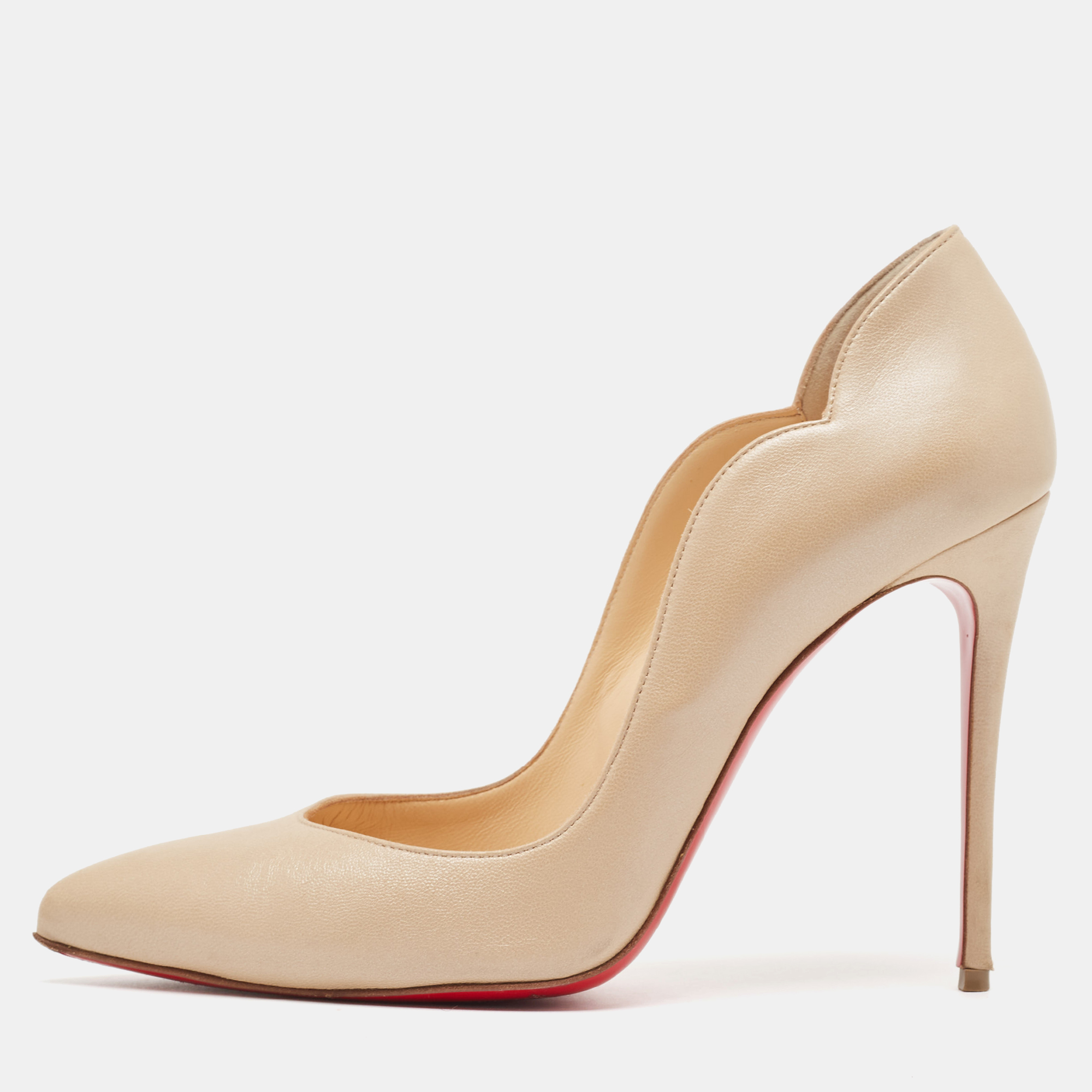 

Christian Louboutin Beige Leather Hot Chick Pumps Size