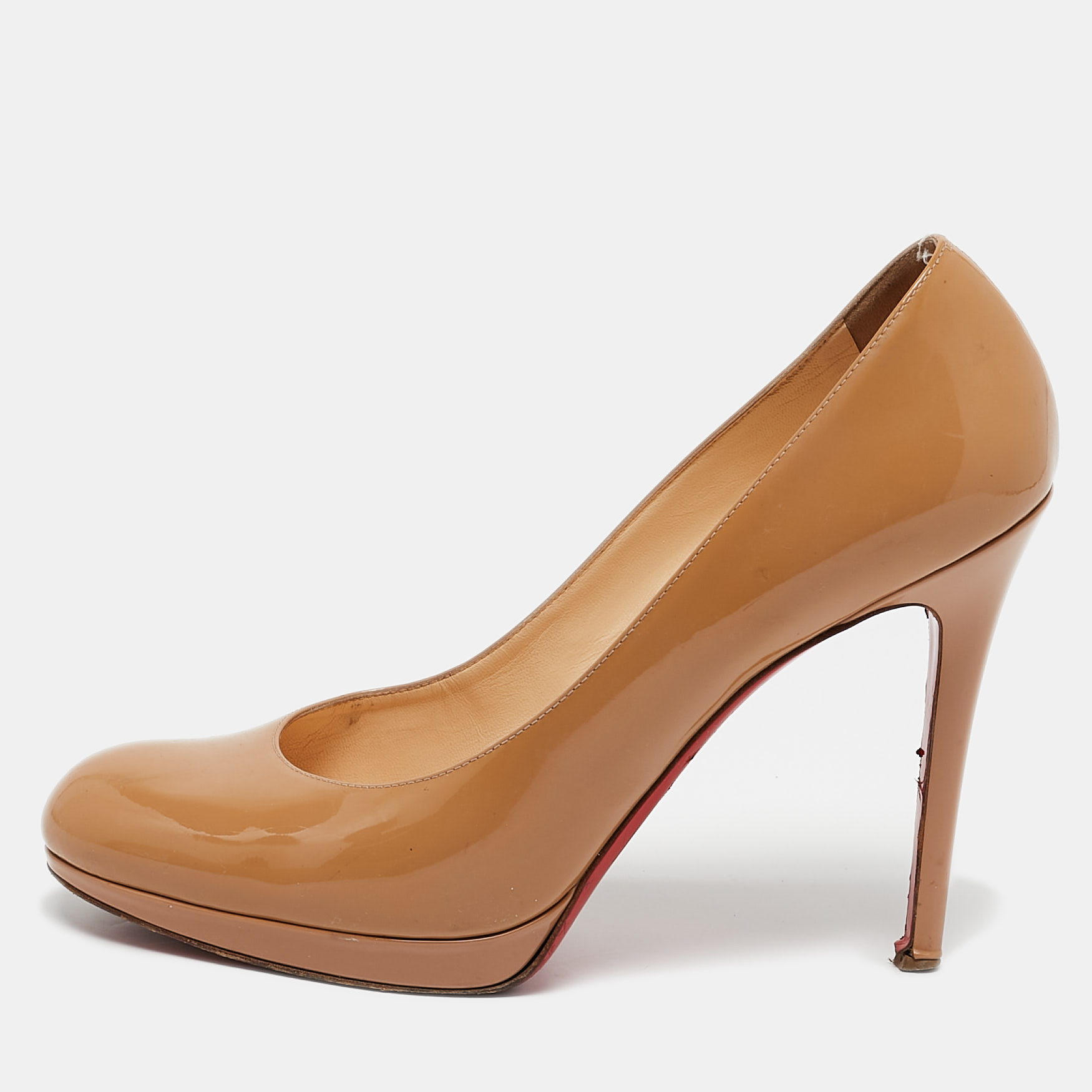 

Christian Louboutin Beige Patent Leather New Simple Pumps Size