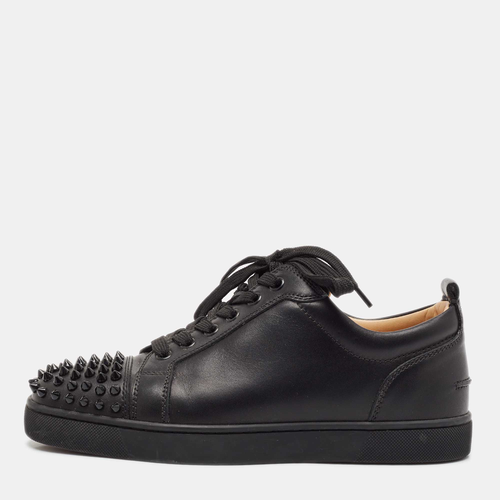 

Christian Louboutin Black Leather Louis Junior Spike Lace Up Sneakers Size