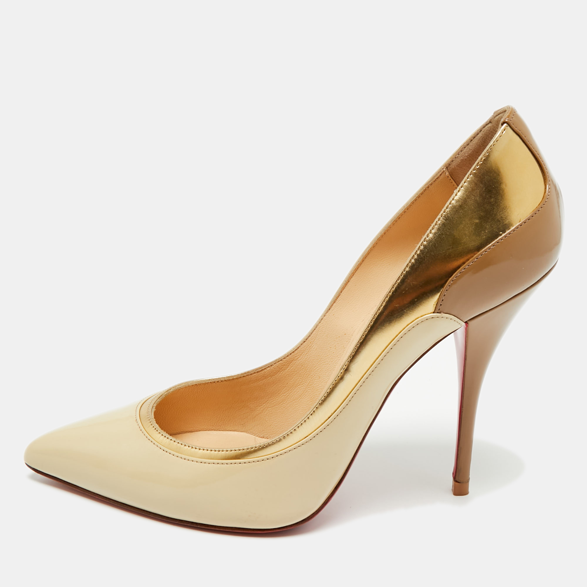 

Christian Louboutin Beige/Gold Patent Leather Tucsick Pointed Toe Pumps Size, Cream