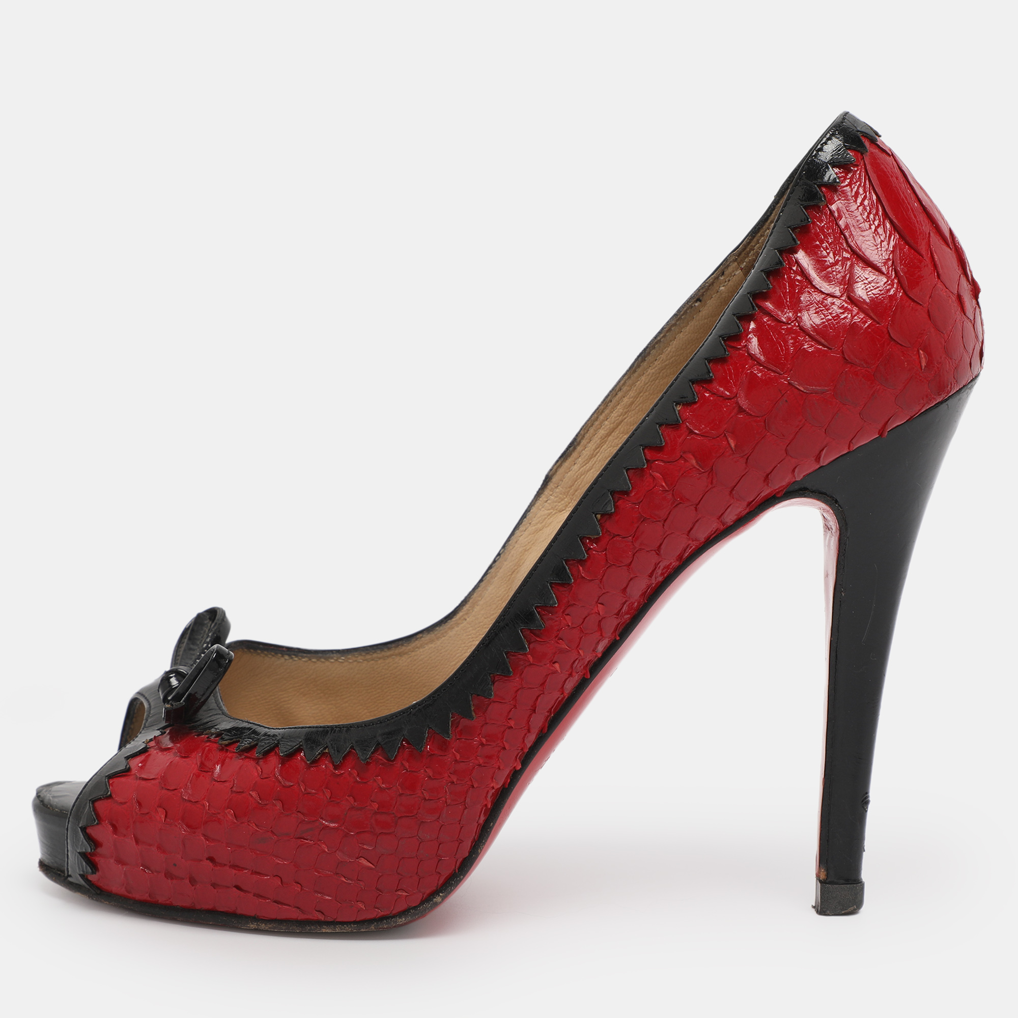 

Christian Louboutin Red/Black Python Leather Bow Very Prive Peep-Toe Pumps Size 36.5