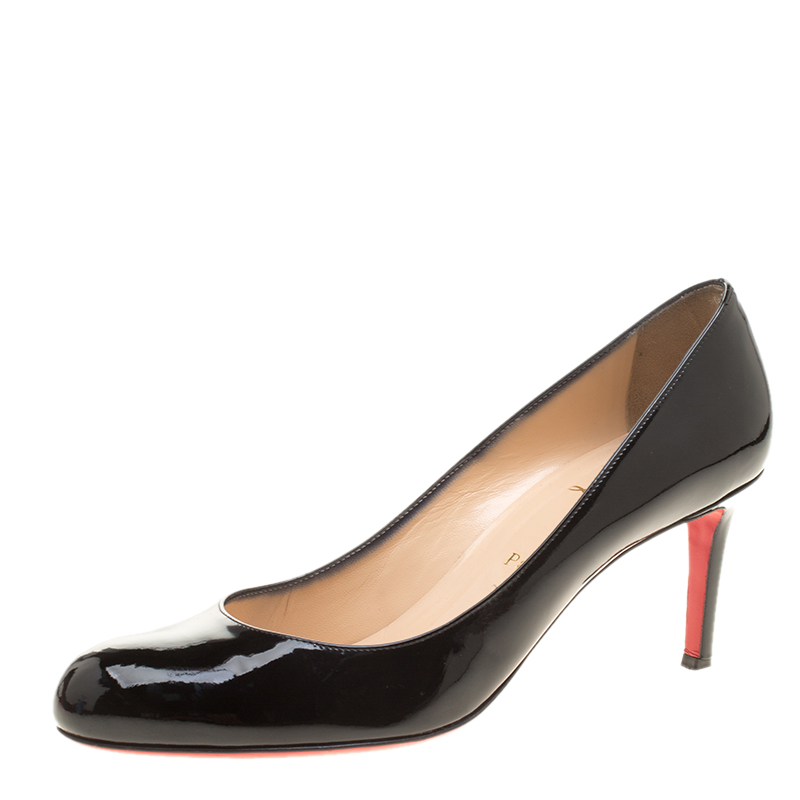 black pumps size 8.5