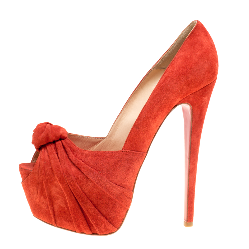 

Christian Louboutin Red Suede Rose Lady Gres 20th Anniversary Capsule Collection Platform Pumps Size