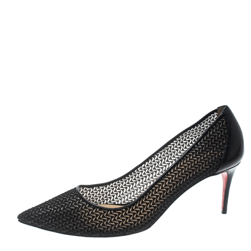 

Christian Louboutin Black Chevron Mesh Saramor Maille Pointed Toe Pumps Size