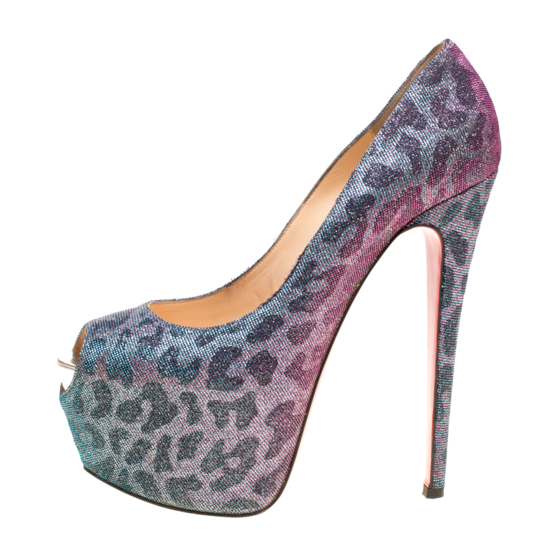 

Christian Louboutin Two Tone Leopard Print Lamè Fabric Highness Peep Toe Platform Pumps Size, Multicolor