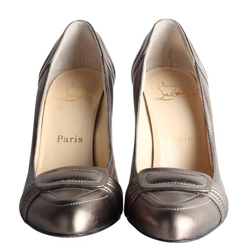 

Christian Louboutin Gold Leather Classic Pumps Size