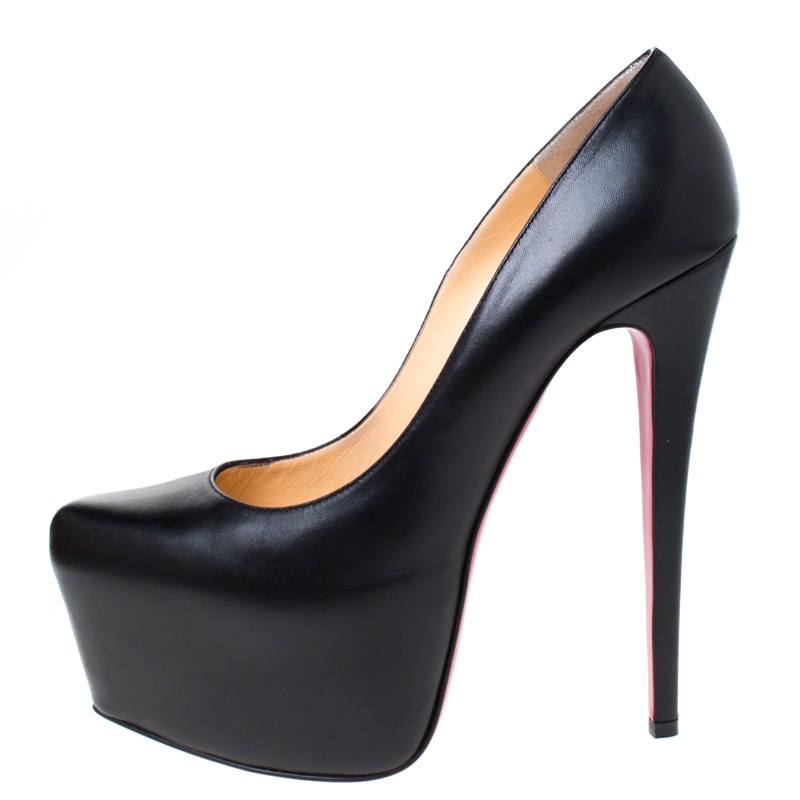 

Christian Louboutin Black Leather Daffodile Platform Pumps Size