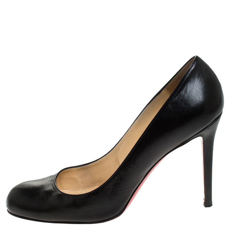 

Christian Louboutin Black Leather Simple Round Toe Pumps Size