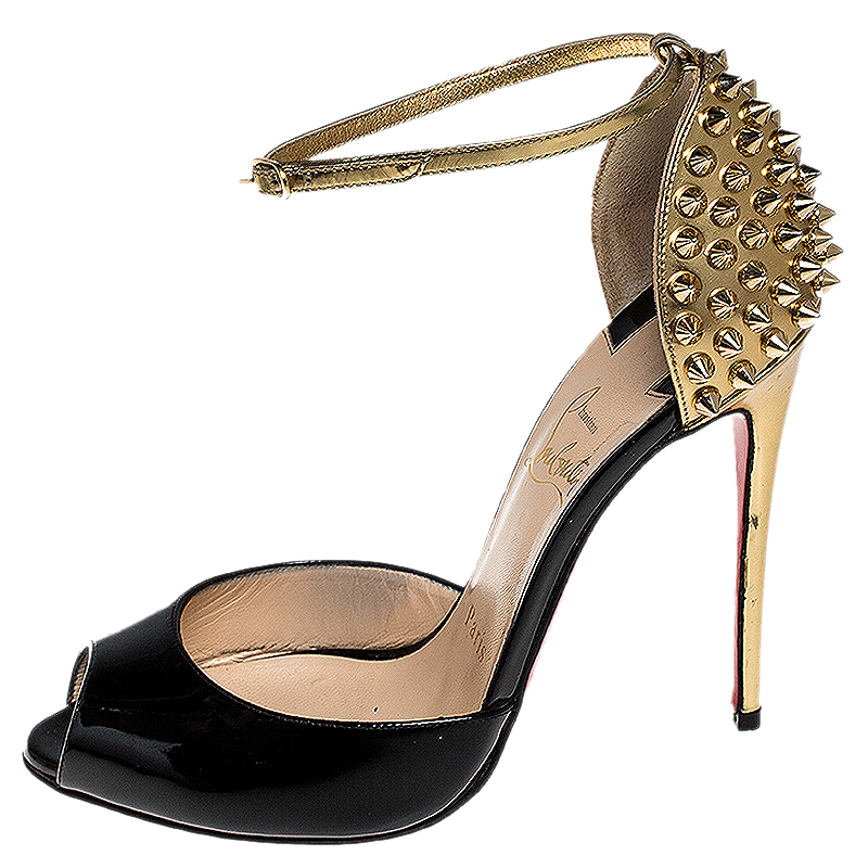 

Christian Louboutin Black/Gold Patent Leather Pina Spike Peep Toe Ankle Strap Sandals Size