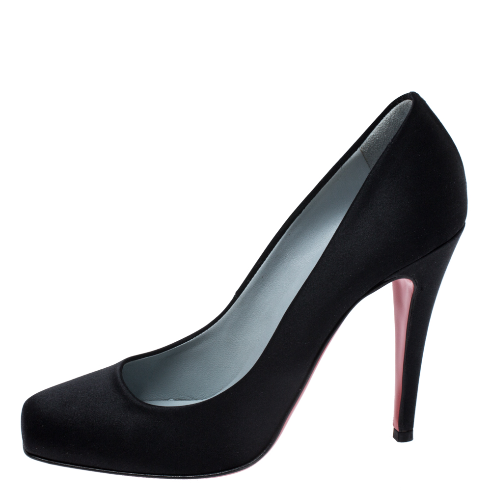 

Christian Louboutin Black Satin Particule Square Toe Pumps Size