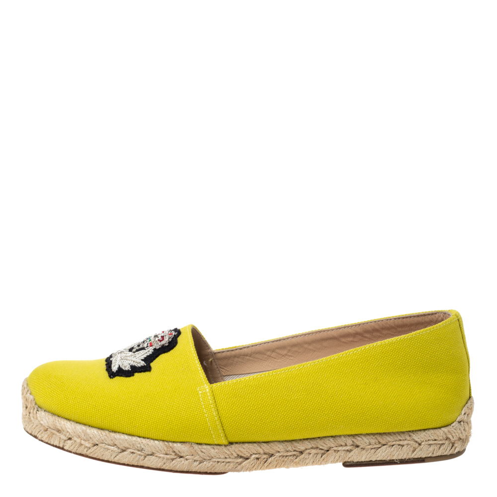

Christian Louboutin Yellow Canvas Gala Embroidered Crest Espadrille Loafers Size