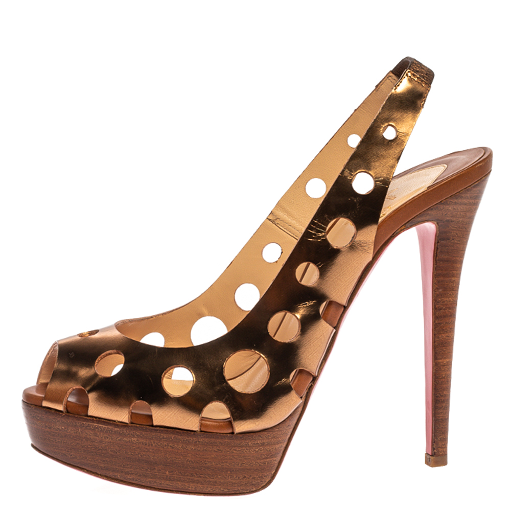 

Christian Louboutin Gold Patent Leather Laser Cut Slingback Platform Sandals Size