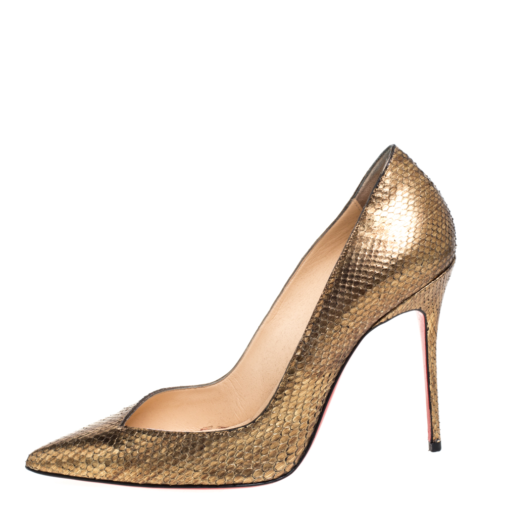 

Christian Louboutin Metallic Gold Python Corneille Pointed Toe Pumps Size