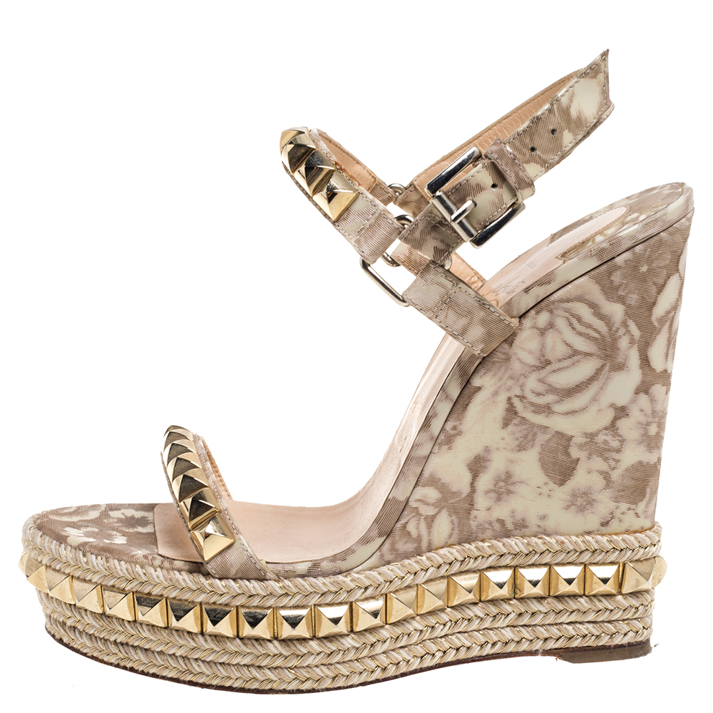 

Christian Louboutin Cream/Brown Patent Leather Studded Wedge Sandals Size