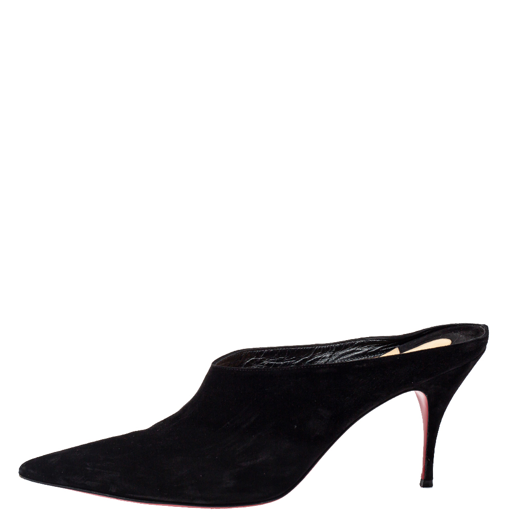 

Christian Louboutin Black Suede Quart Pointed Toe Mules Size