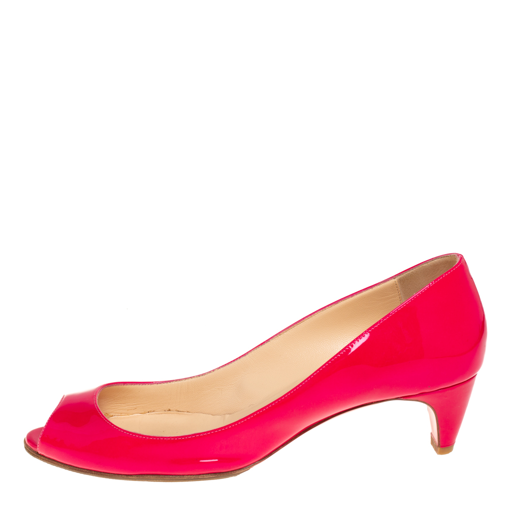 

Christian Louboutin Pink Patent Leather Kitten Heel Peep Toe Pumps Size