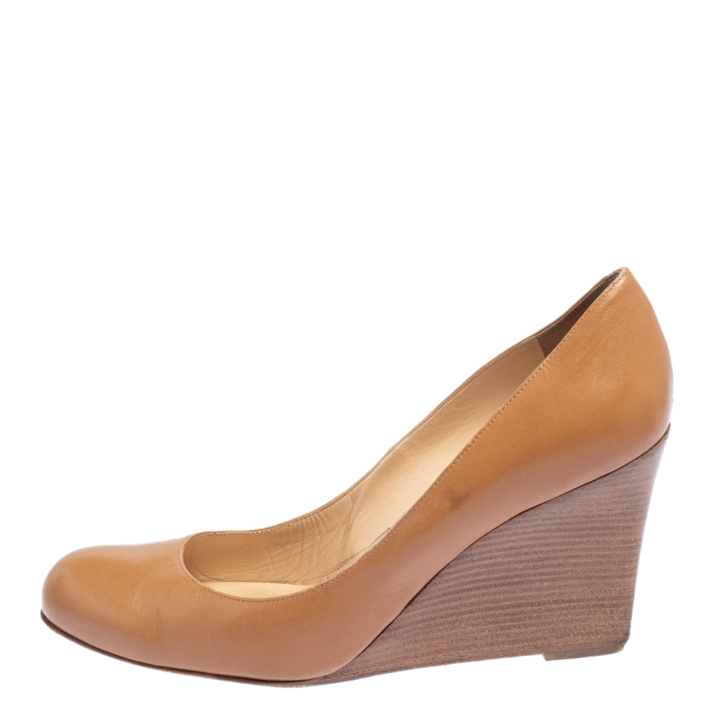 

Christian Louboutin Beige Leather Miss Boxe Wedge Pumps Size