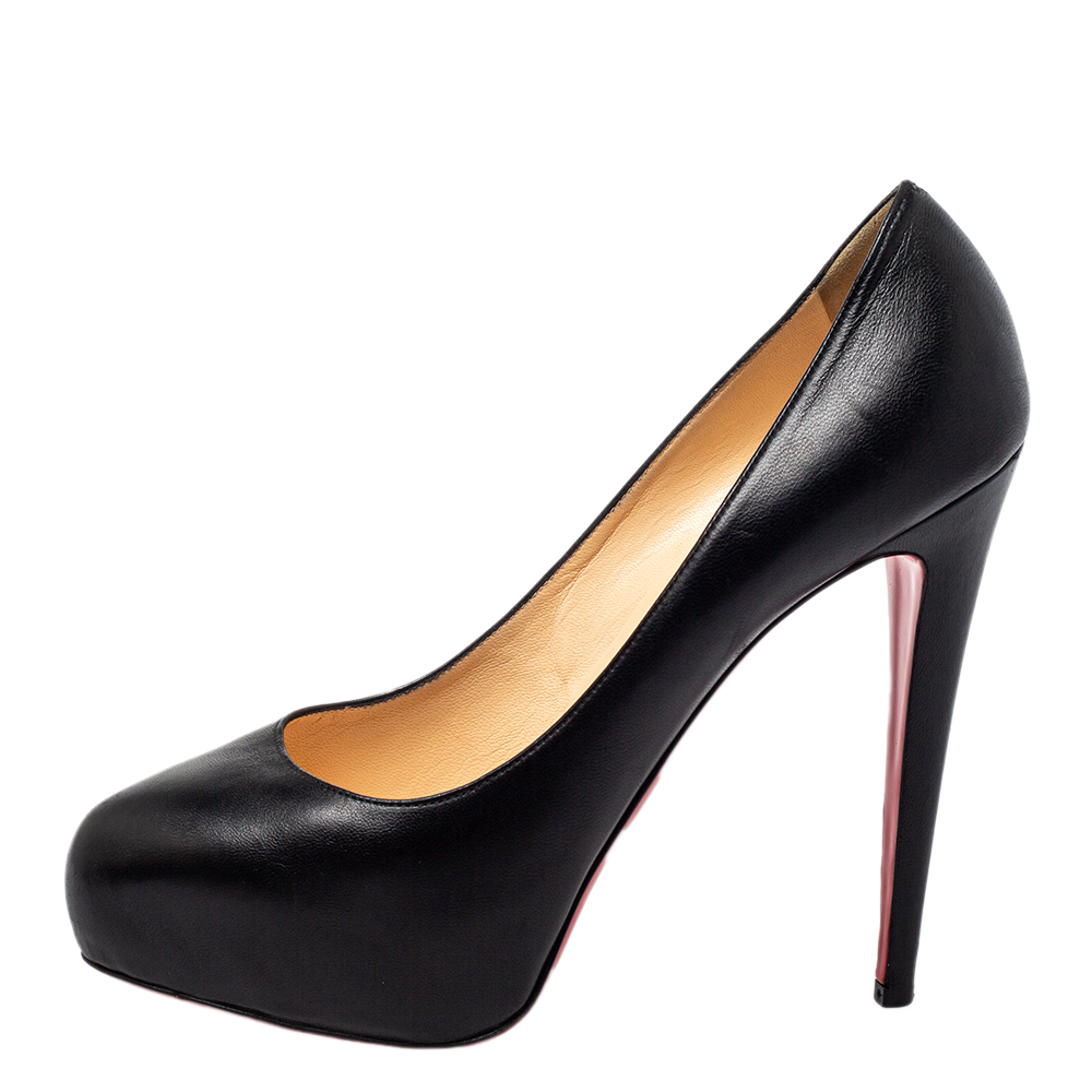 

Christian Louboutin Black Leather Bianca Pumps Size