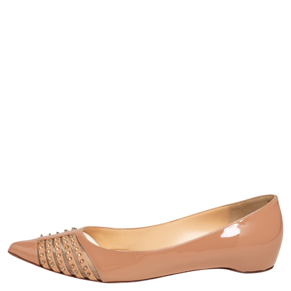 

Christian Louboutin Nude Patent Leather Goldoflat Flats Size38, Beige