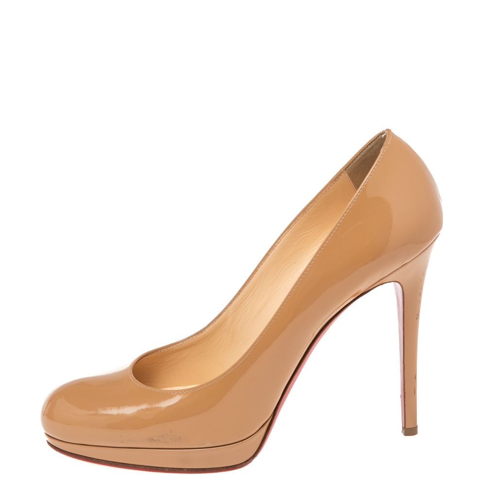 

Christian Louboutin Nude Patent Leather Simple Pumps Size, Beige