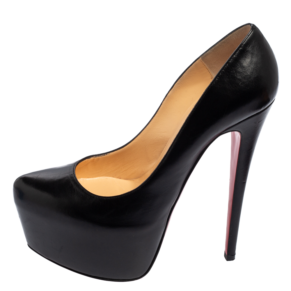 

Christian Louboutin Black Leather Daffodile Platform Pumps Size