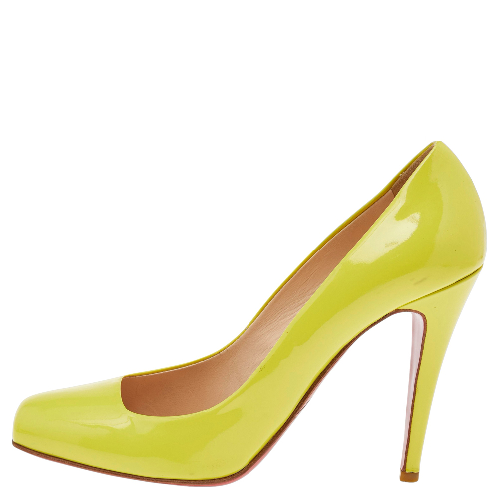 

Christian Louboutin Yellow Patent Leather Particule Square Toe Pumps Size