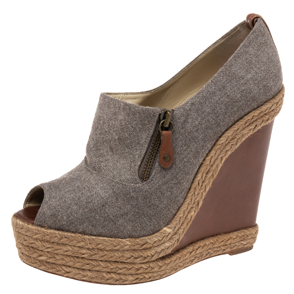 

Christian Louboutin Grey Wool Deroba Espadrilles Wedge Sandals Size