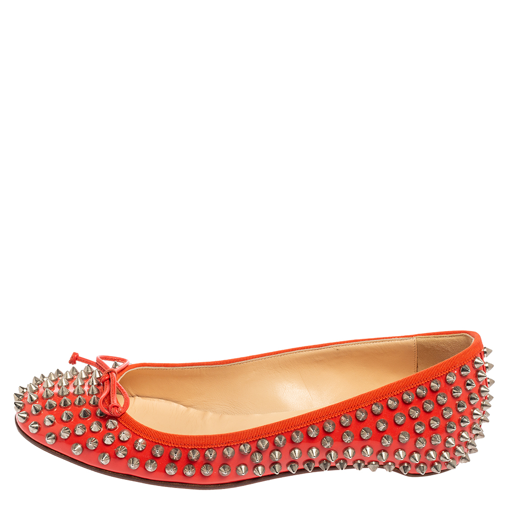 

Christian Louboutin Coral Patent Leather Big Kiss Ballet Flats Size, Pink
