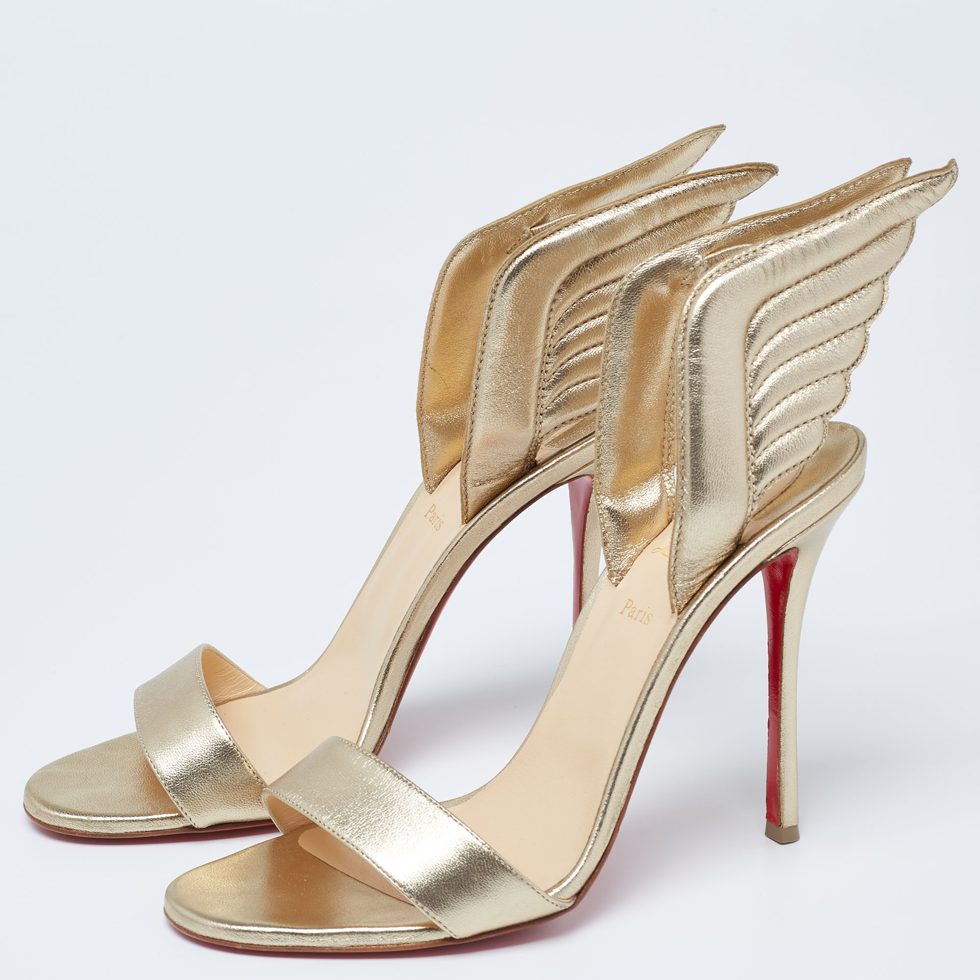 

Christian Louboutin Light Gold Leather Samotresse Sandals Size