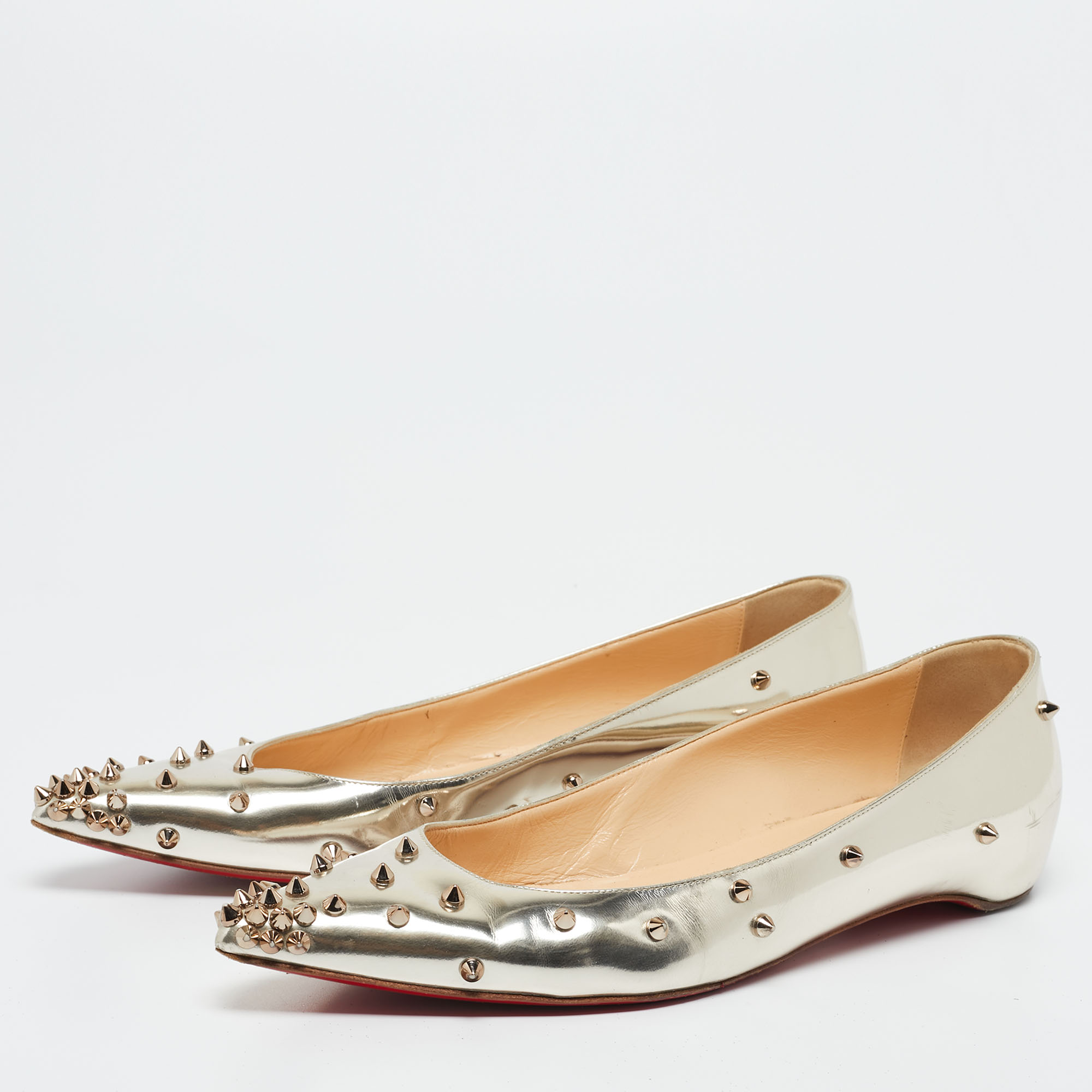 

Christian Louboutin Light Gold Leather Degraspike Ballet Flats Size