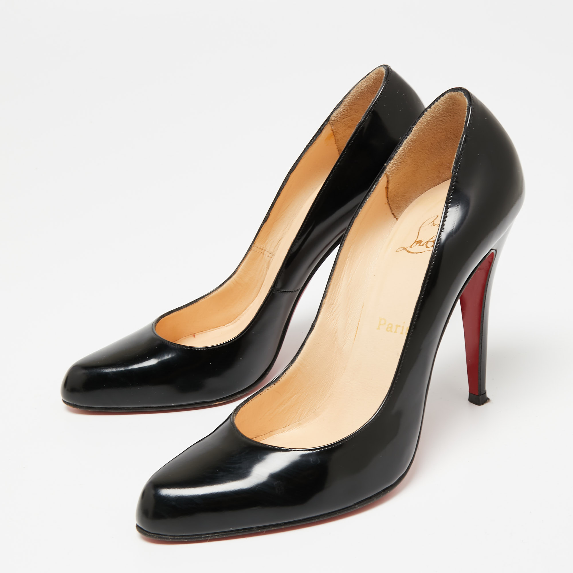 

Christian Louboutin Black Leather Simple Pumps Size
