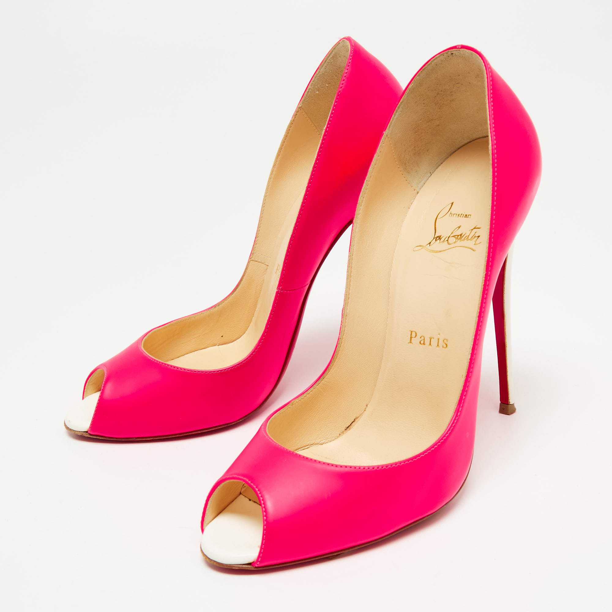 

Christian Louboutin Matte Pink Leather Peep Toe Pumps Size