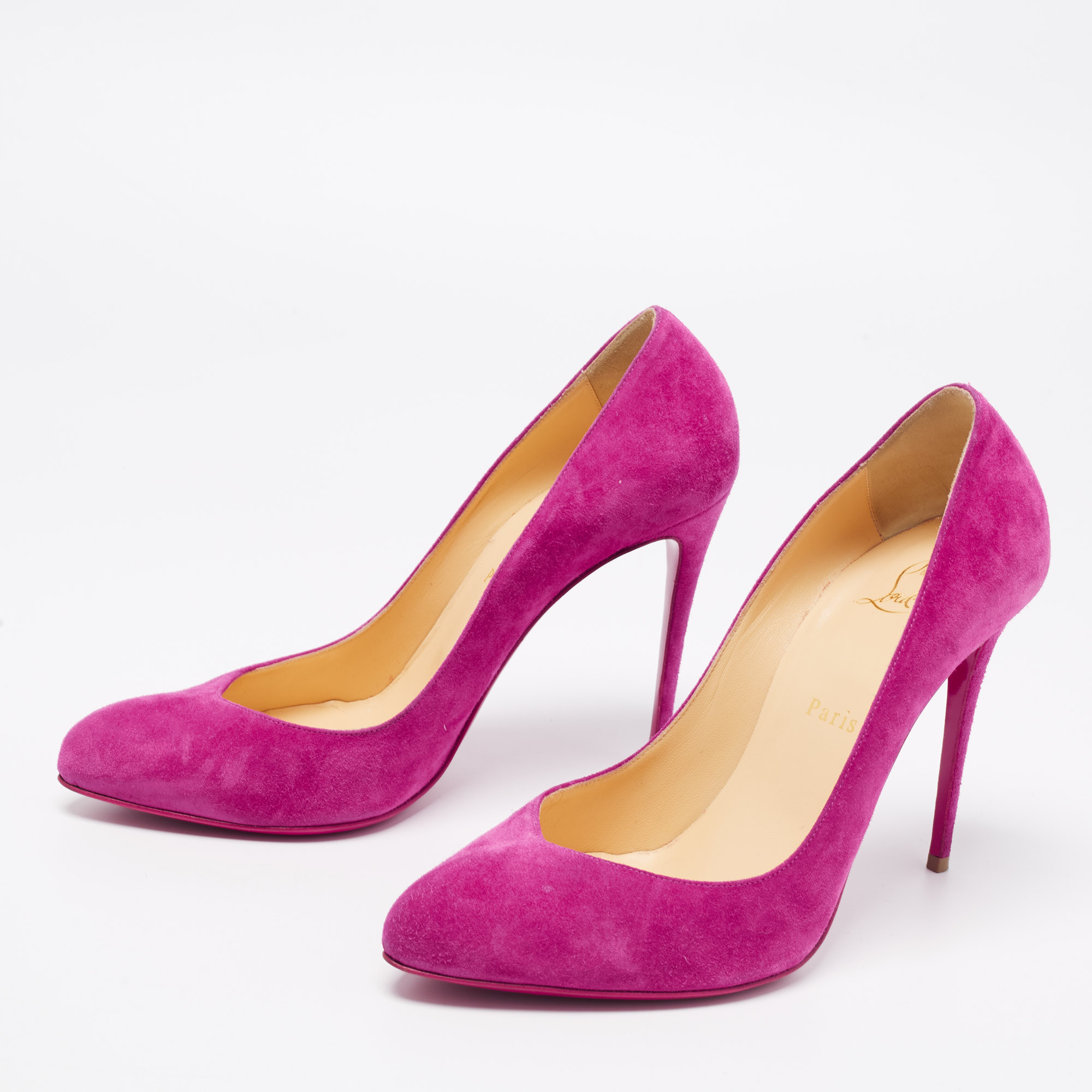 

Christian Louboutin Pink Suede Pointed Toe Pumps Size