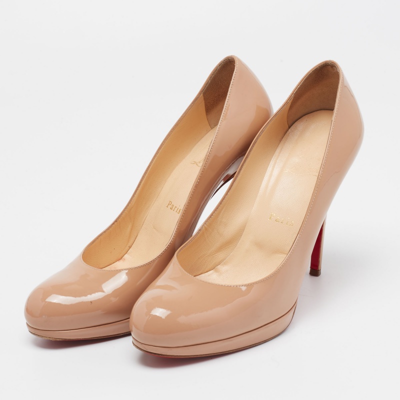

Christian Louboutin Beige Patent Leather New Simple Pumps Size