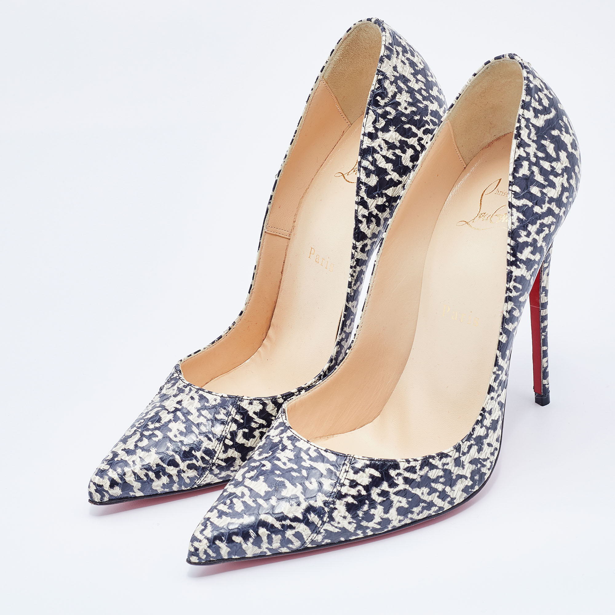 

Christian Louboutin Two Tone Snakeskin Leather So Kate Pointed Toe Pumps Size, Beige