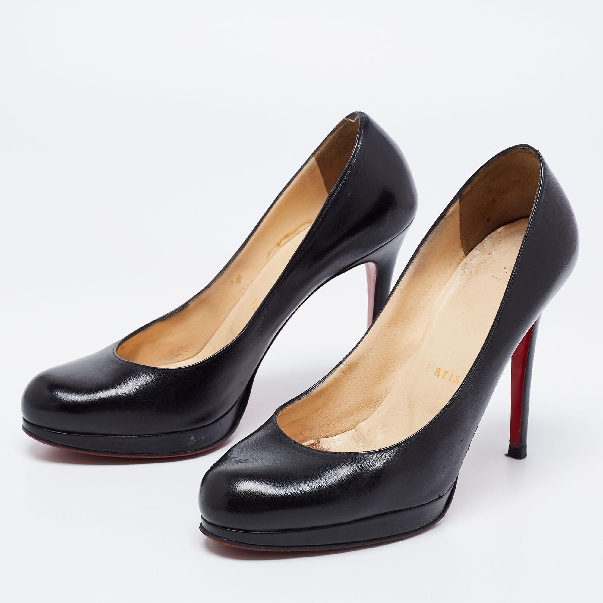 

Christian Louboutin Black Leather New Simple Pumps Size