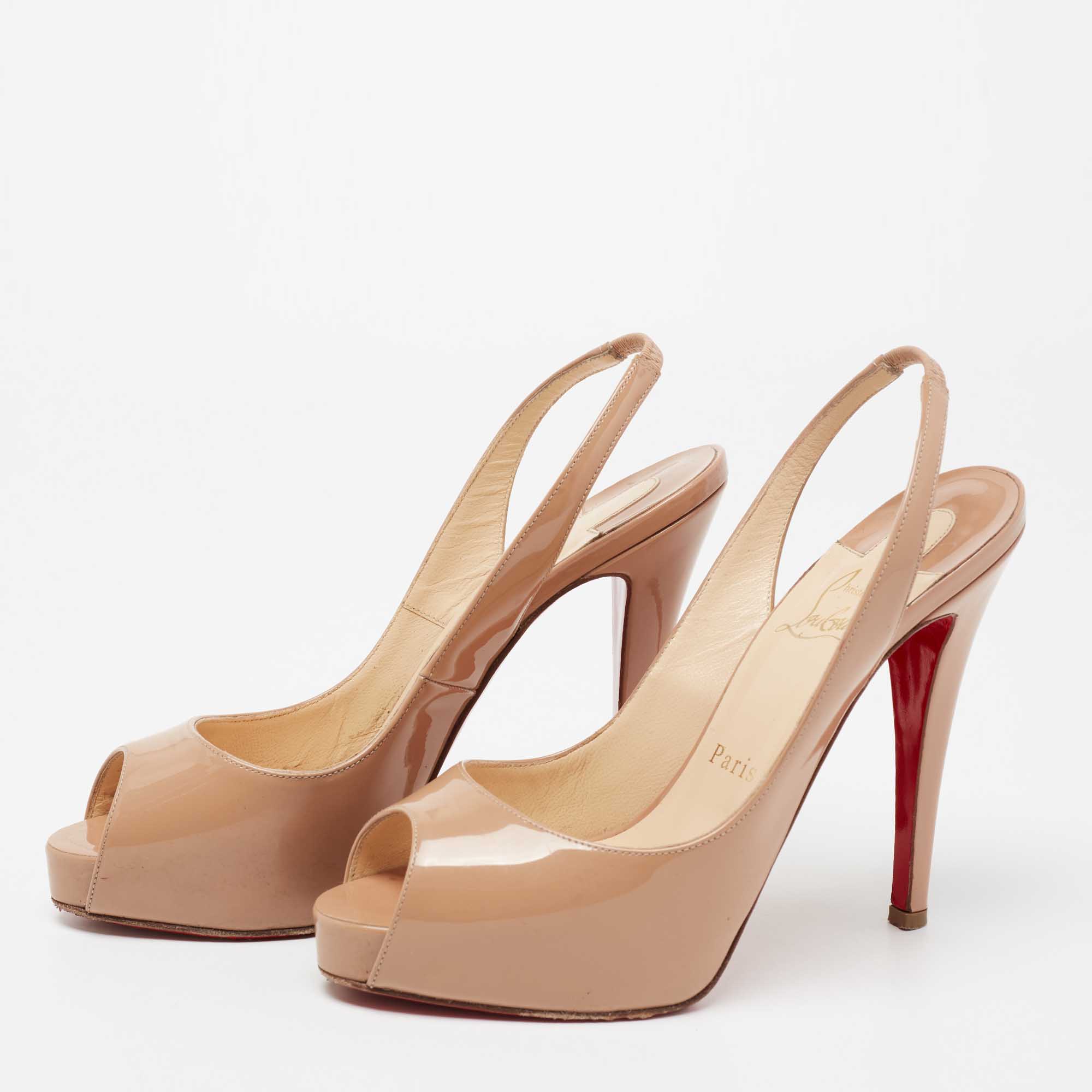 

Christian Louboutin Beige Patent Leather No Prive Slingback Sandals Size