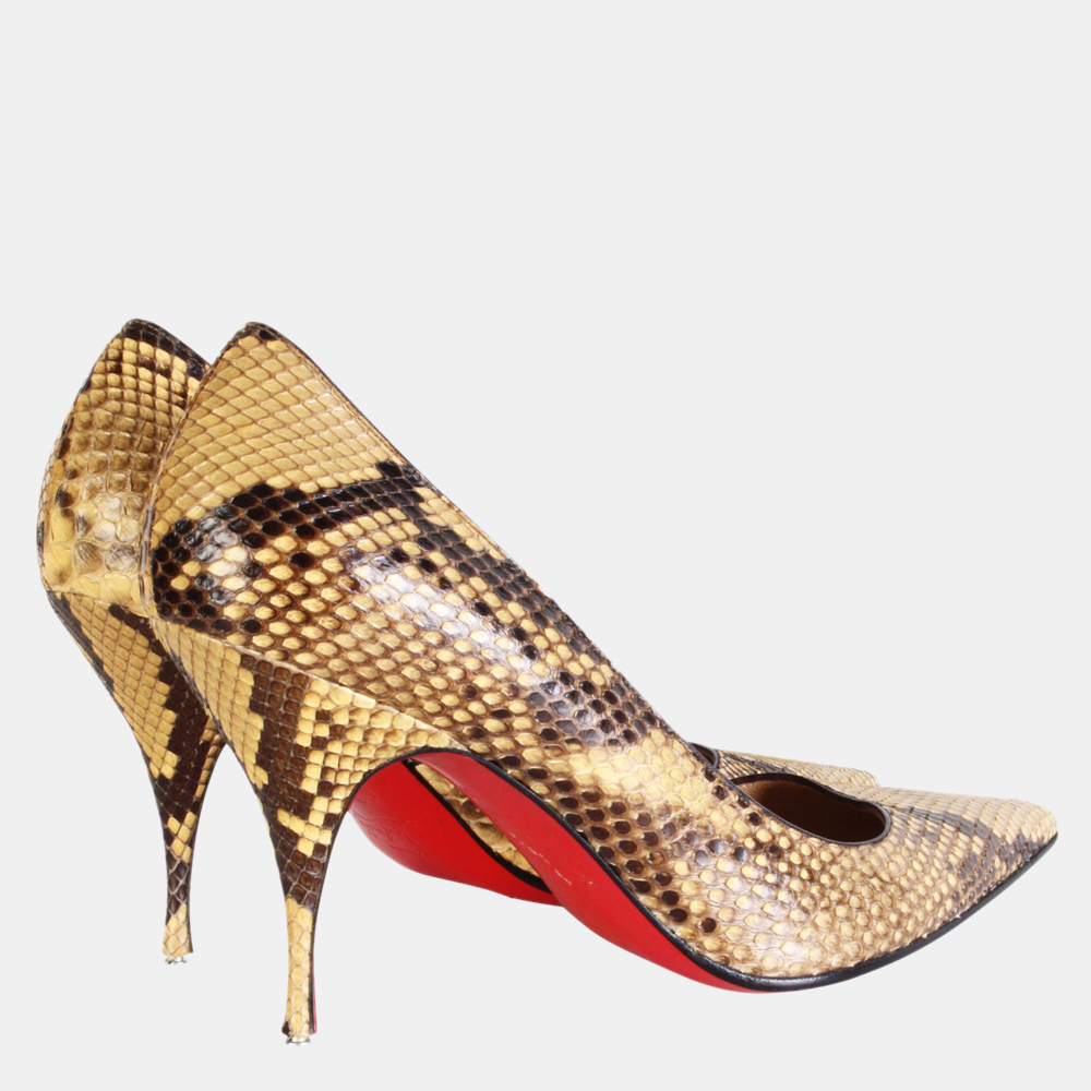 

Christian Louboutin Beige Snake Skin Pumps Size EU