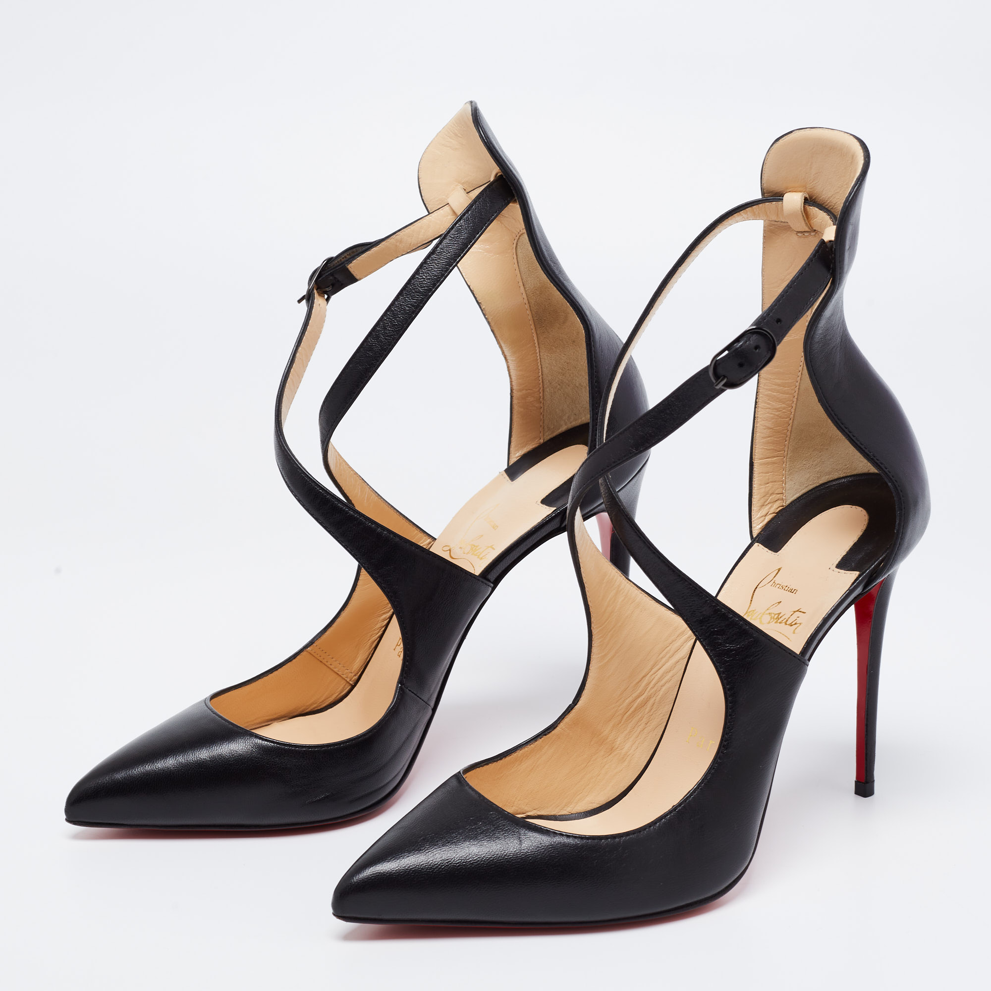 

Christian Louboutin Black Leather Marlenarock Pointed Toe Pumps Size