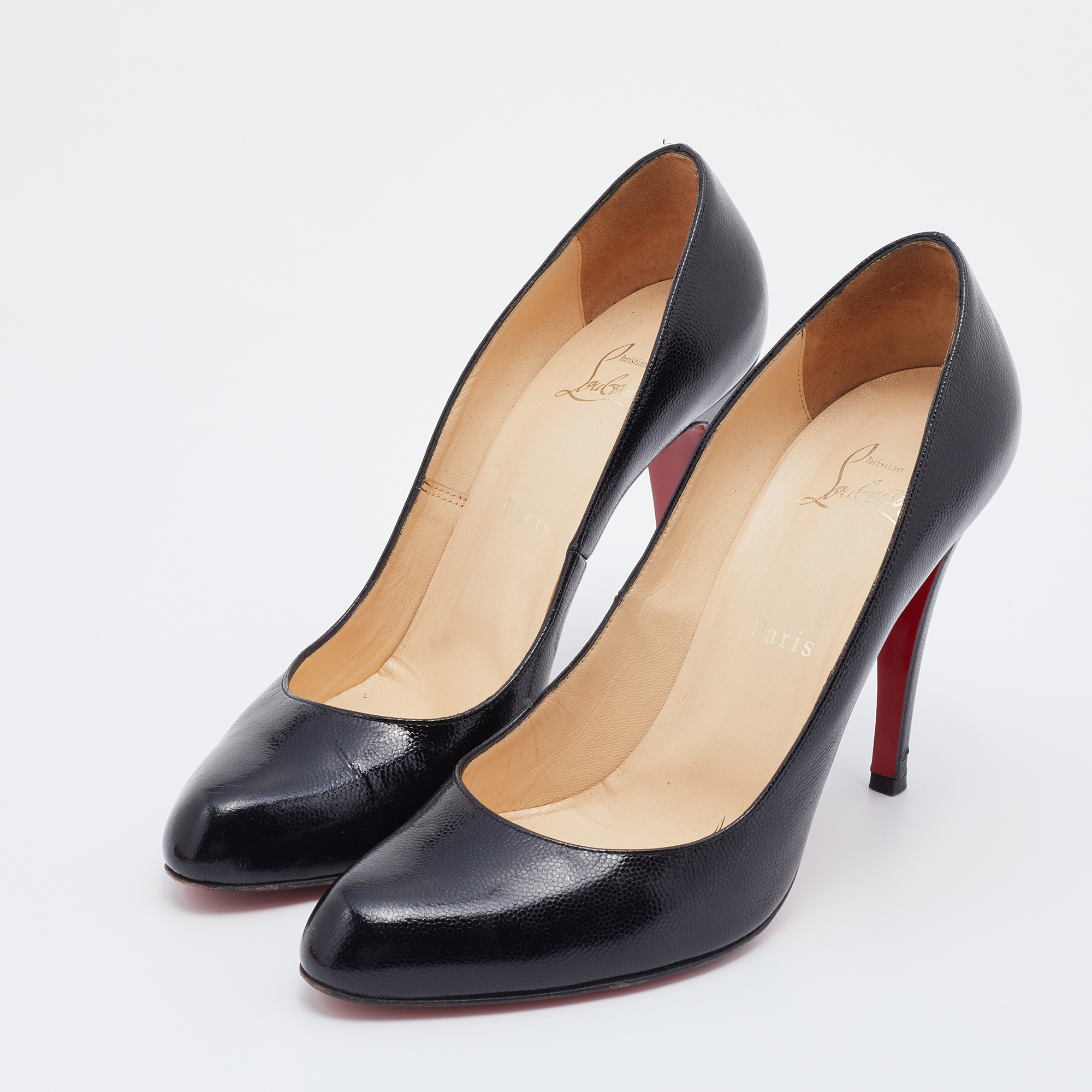 

Christian Louboutin Black Leather Simple Pumps Size