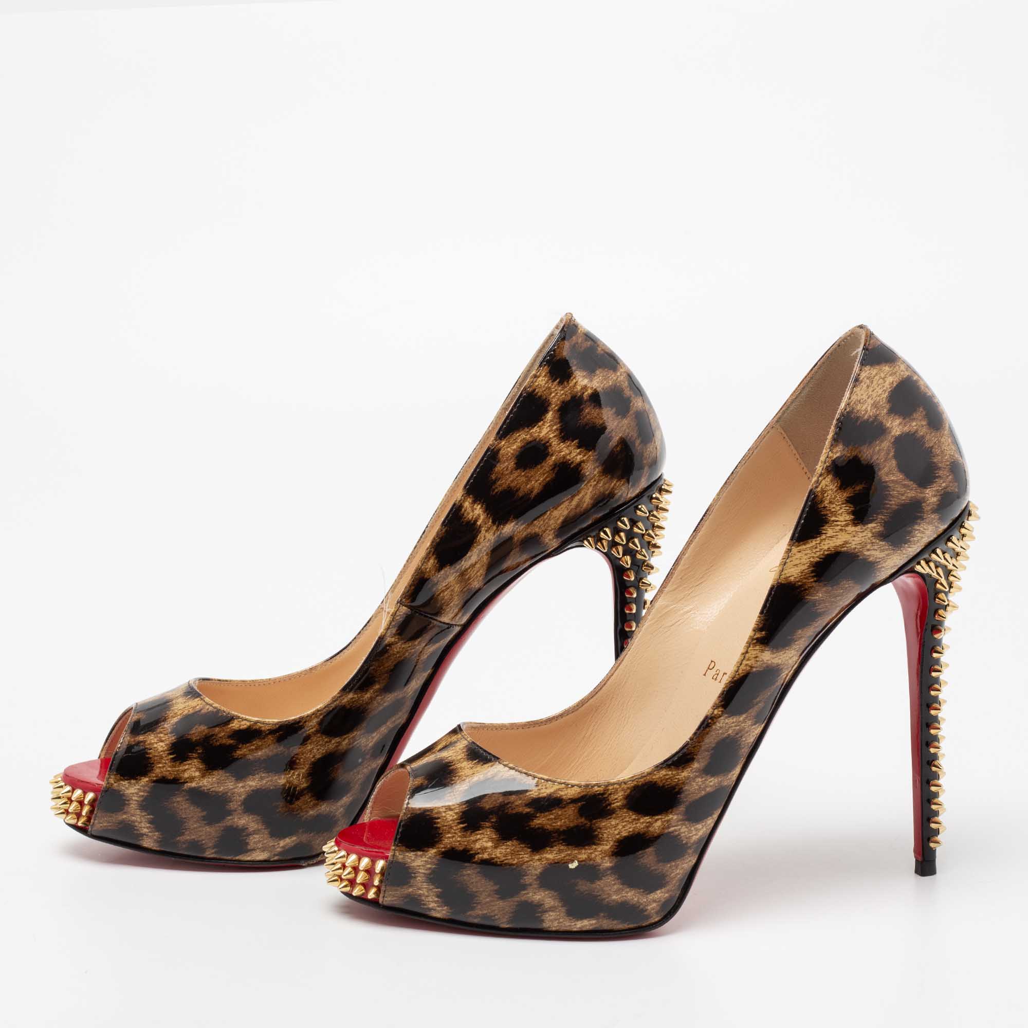 

Christian Louboutin Brown/Black Leopard Print Patent Leather New Very Prive Spikes Platform Pumps Size