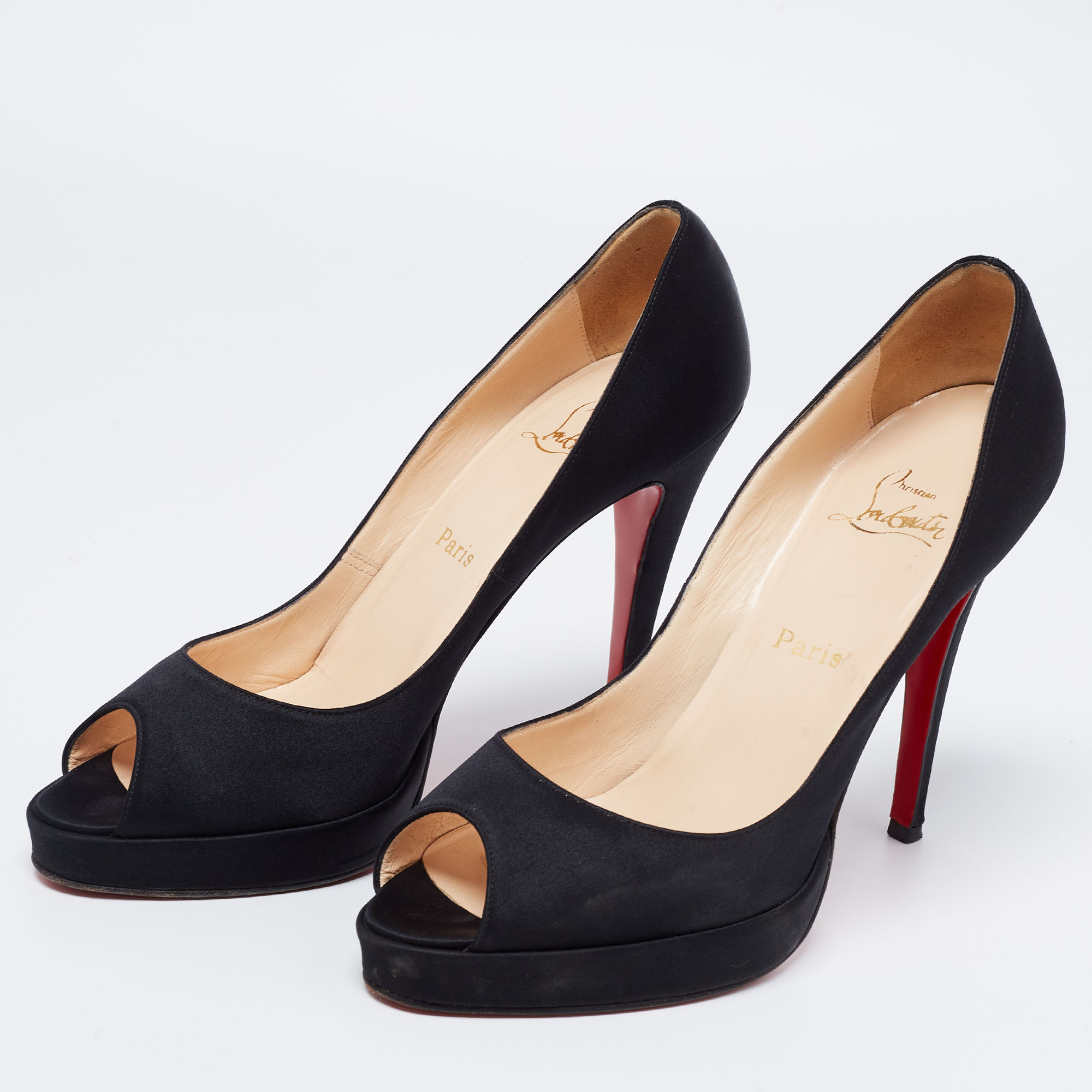 

Christian Louboutin Black Satin Palais Royal Peep Toe Platform Pumps Size