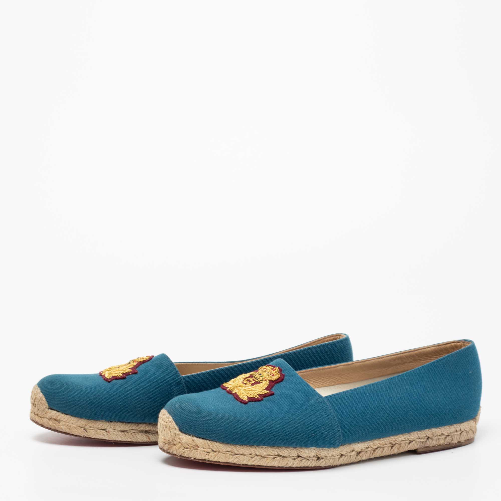 

Christian Louboutin Blue Canvas Gala Embroidered Crest Flat Espadrilles Size