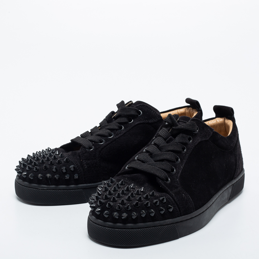 

Christian Louboutin Black Suede Louis Junior Spike Sneakers Size