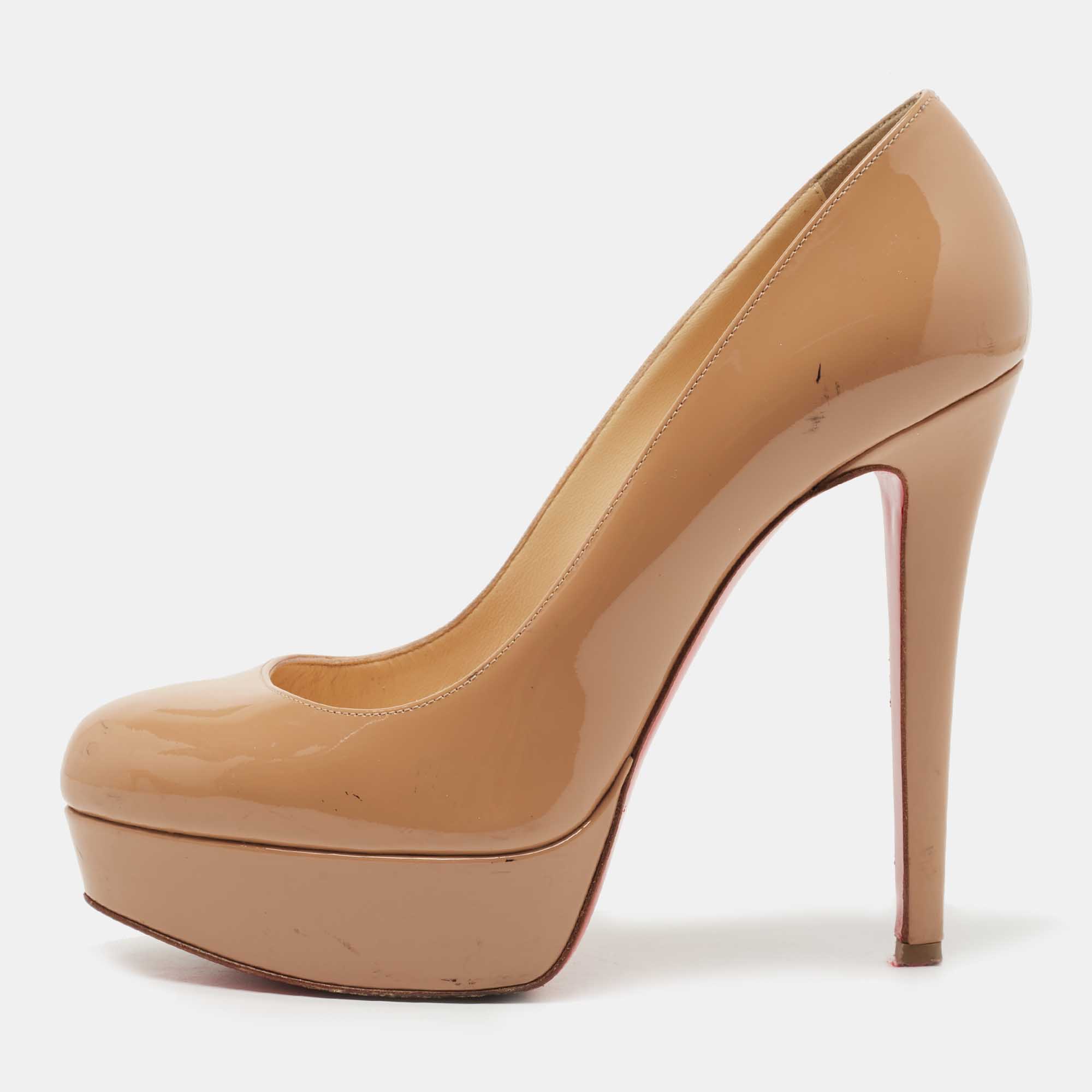 

Christian Louboutin Beige Patent Leather Bianca Pumps Size