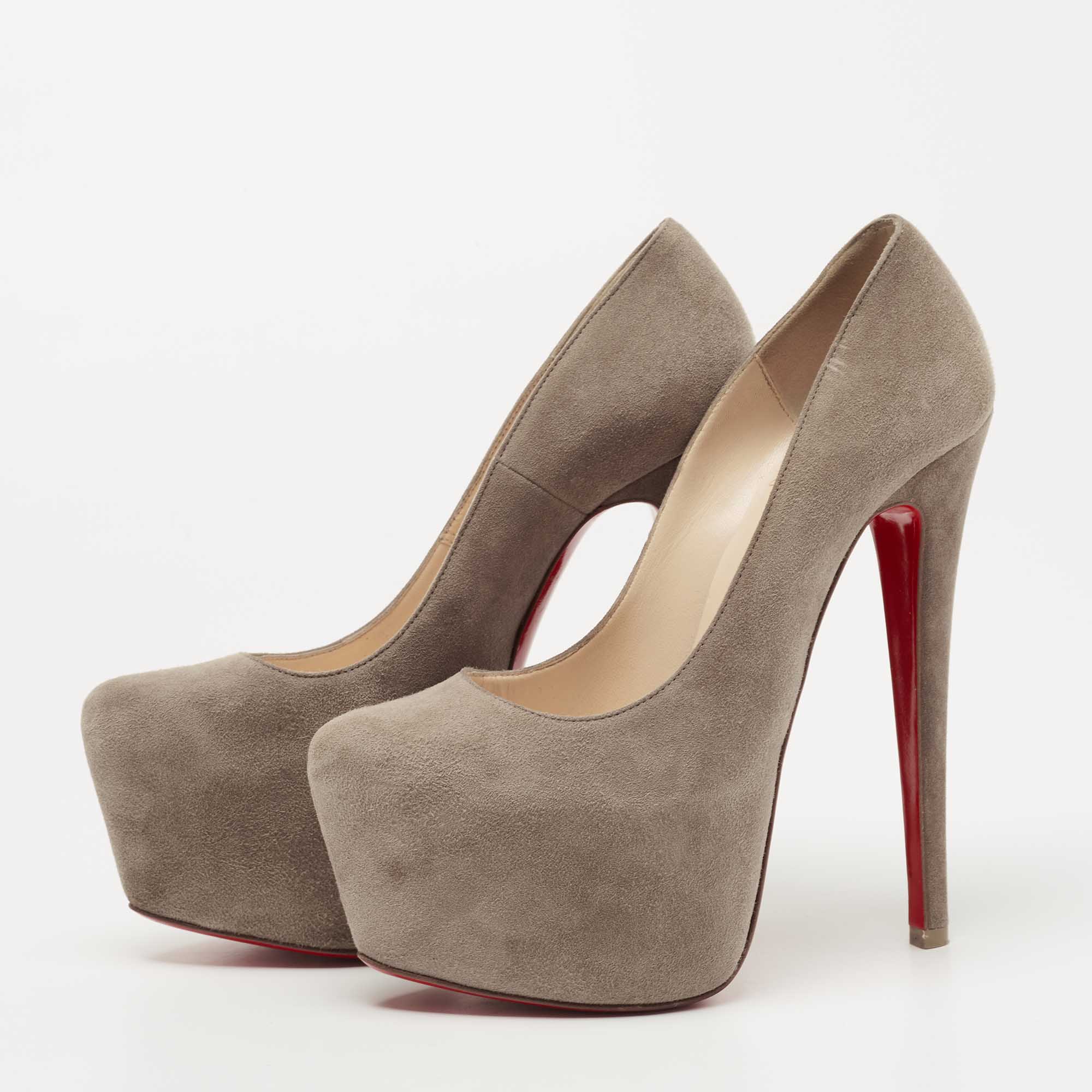 

Christian Louboutin Grey Suede Daffodile Pumps Size, Beige