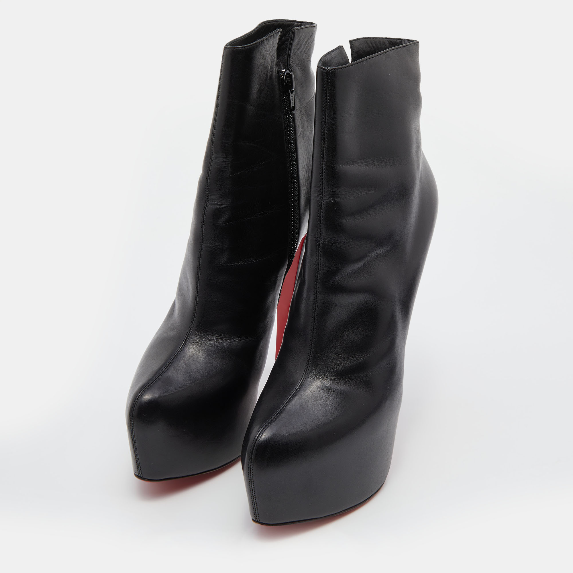 

Christian Louboutin Black Leather Platform Ankle Length Boots Size