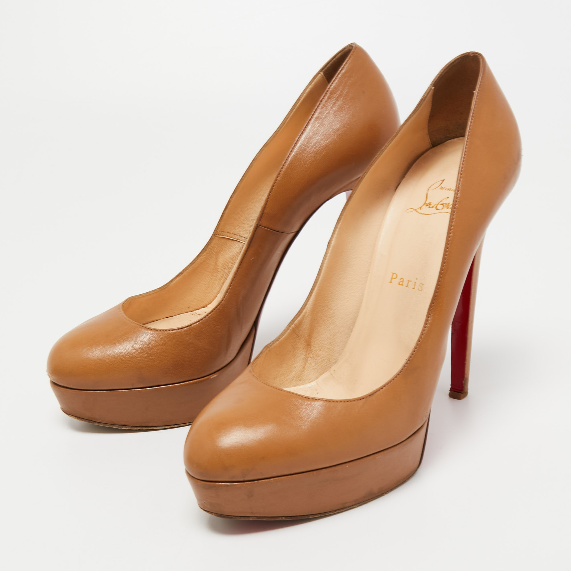 

Christian Louboutin Brown Leather Bianca Pumps Size